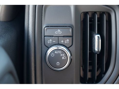 Used 2021 GMC Sierra 1500 2WD Regular Cab w/ Sierra Value Package image 29