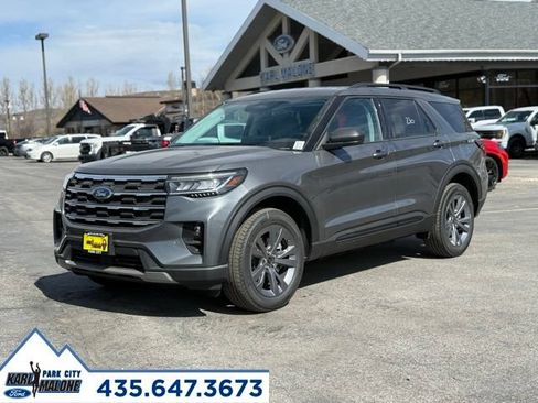 Used 2026 Ford Explorer Active w/ Active Comfort Package AWD/4WD image 1