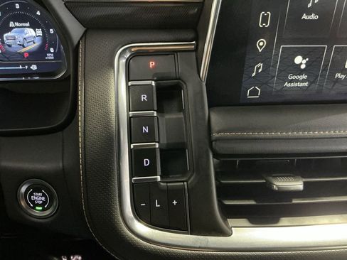 Used 2024 GMC Yukon AT4 w/ Technology Package AWD/4WD image 22
