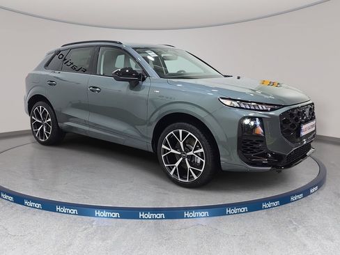 New 2026 Audi Q3 quattro 2.0T AWD/4WD image 4