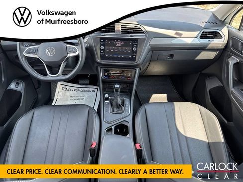 Used 2023 Volkswagen Tiguan SE w/ Panoramic Sunroof Package FWD image 32