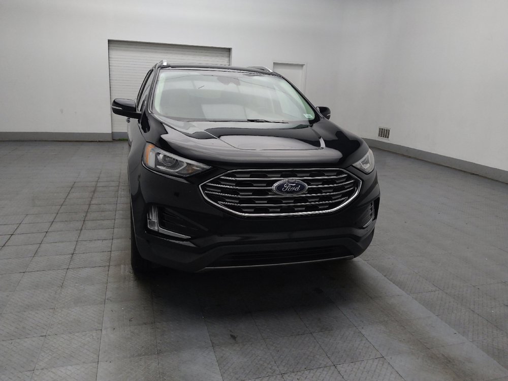 Used 2019 Ford Edge Titanium FWD image 14
