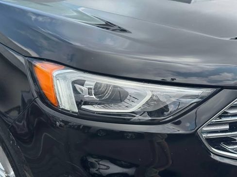 Used 2019 Ford Edge SEL w/ Equipment Group 201A AWD/4WD image 12