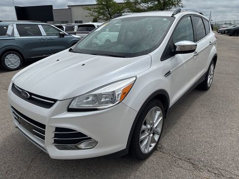 Used 2014 Ford Escape SE w/ SE Chrome Package AWD/4WD image 3