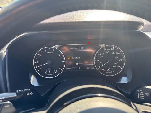 Used 2023 Nissan Rogue SV w/ SV Premium B Package image 15