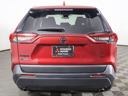Used 2025 Toyota RAV4 LE FWD image 9