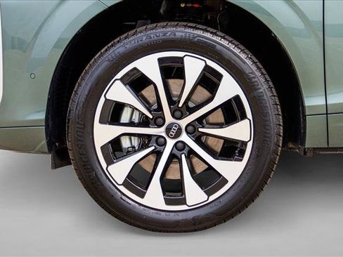 New 2026 Audi Q3 quattro 2.0T AWD/4WD image 9