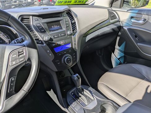Used 2015 Hyundai Santa Fe GLS w/ Option Group 02 FWD image 18