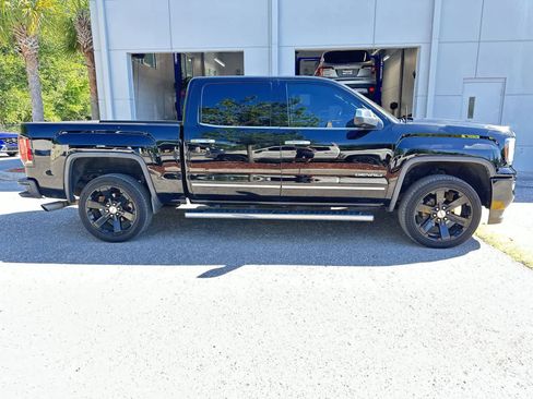 Used 2016 GMC Sierra 1500 Denali w/ Enhanced Driver Alert Package AWD/4WD image 7