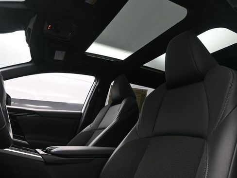 Used 2024 Toyota bZ4X XLE image 25