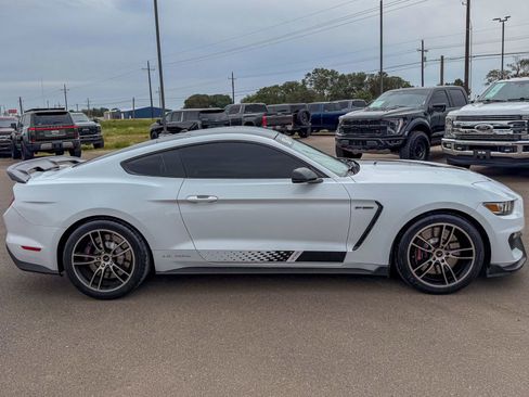 Used 2017 Ford Mustang Shelby GT350 w/ Electronics Package image 9