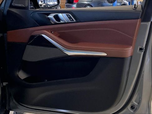 Used 2025 BMW X5 xDrive40i image 22