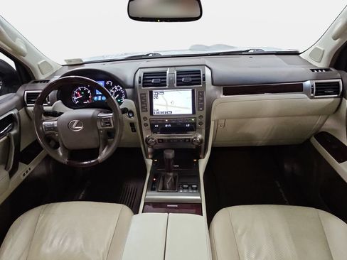 Used 2019 Lexus GX 460 Premium w/ Premium Package AWD/4WD image 10