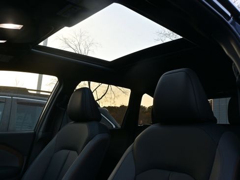 Used 2025 Subaru Forester Sport image 17