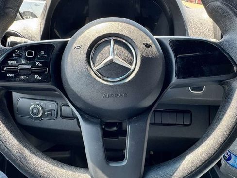 Used 2023 Mercedes-Benz Sprinter 2500 image 17