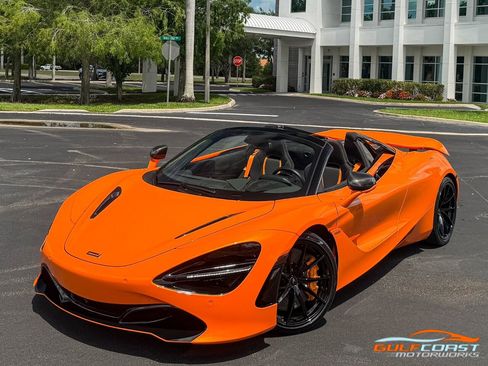 Used 2022 McLaren 720S Performance RWD image 10