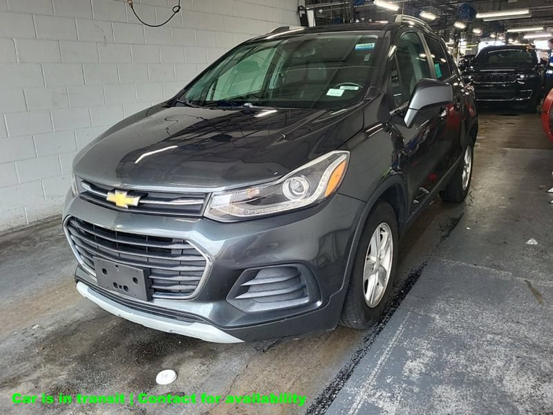 Used 2018 Chevrolet Trax LT w/ LT Convenience Package FWD image 1