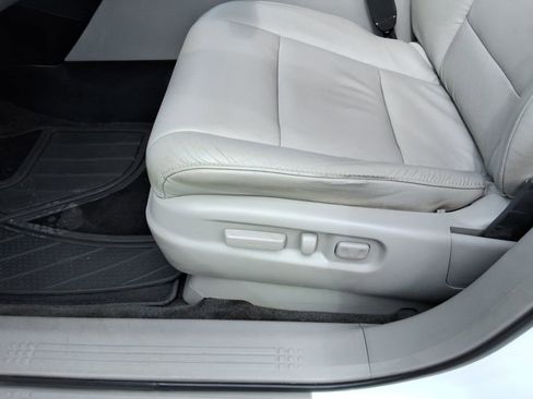 Used 2011 Honda Pilot EX-L image 25