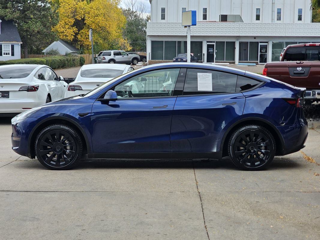 Used 2022 Tesla Model Y Long Range AWD/4WD image 18