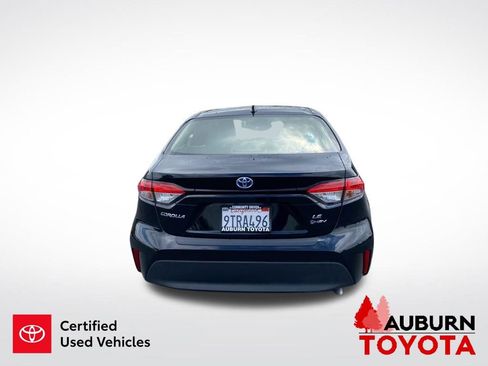 Certified 2025 Toyota Corolla LE w/ Convenience Package FWD image 7