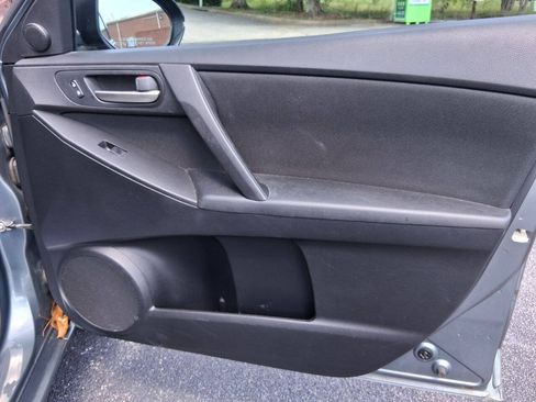 Used 2012 MAZDA MAZDA3 i Touring FWD image 20