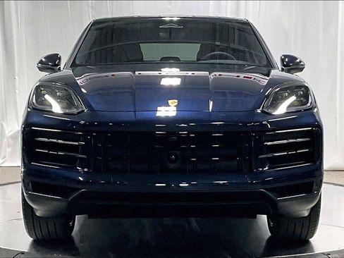 New 2026 Porsche Cayenne Coupe image 10