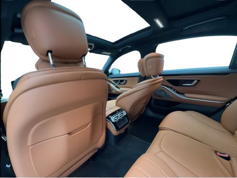 Used 2022 Mercedes-Benz S 500 4MATIC image 24