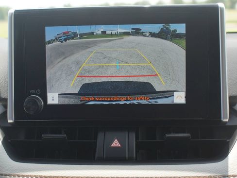 Used 2023 Toyota RAV4 XLE w/ Convenience Package AWD/4WD image 7