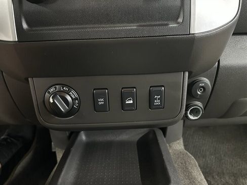Used 2011 Nissan Xterra PRO-4X w/ Pro-4x Leather Pkg AWD/4WD image 23