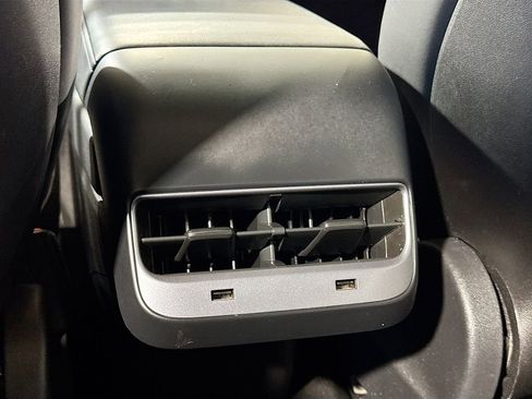 Used 2018 Tesla Model 3 Long Range image 26