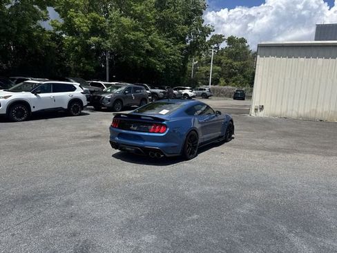 Used 2021 Ford Mustang Shelby GT500 w/ Technology Package RWD image 5