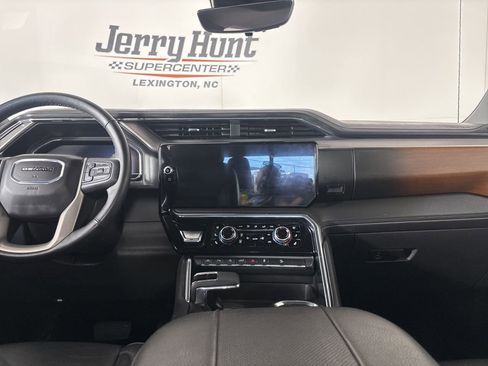 Used 2025 GMC Sierra 1500 Denali w/ Denali Reserve Package AWD/4WD image 25
