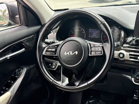 Used 2023 Kia Seltos EX AWD/4WD image 20