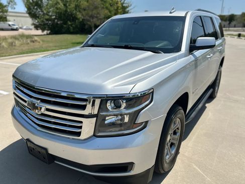 Used 2020 Chevrolet Tahoe LS RWD image 2