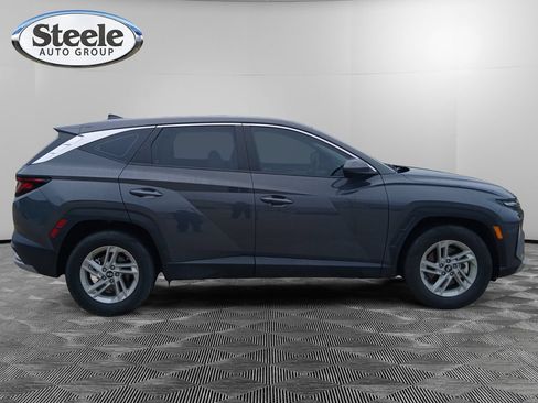 Used 2025 Hyundai Tucson SE FWD image 4