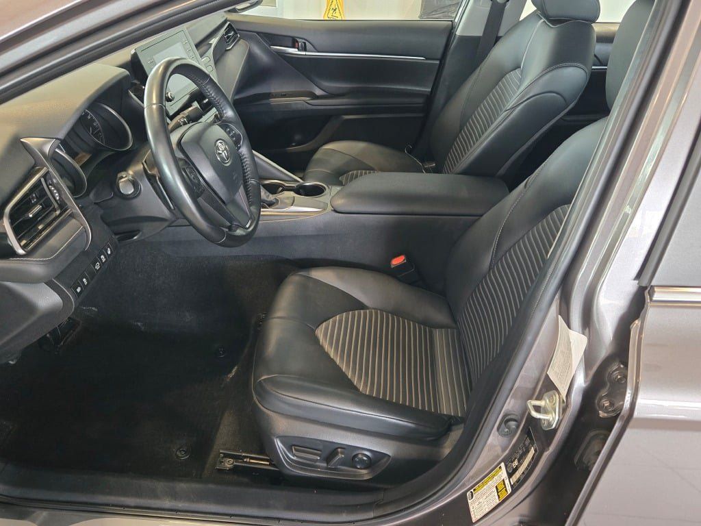 Used 2024 Toyota Camry SE FWD image 19