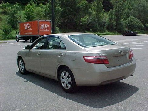 Used 2007 Toyota Camry LE FWD image 7