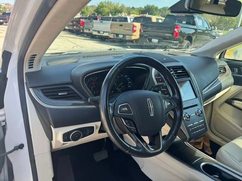 Used 2019 Lincoln MKC Black Label AWD/4WD image 8