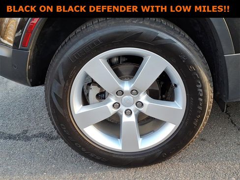 Used 2024 Land Rover Defender 110 S image 8