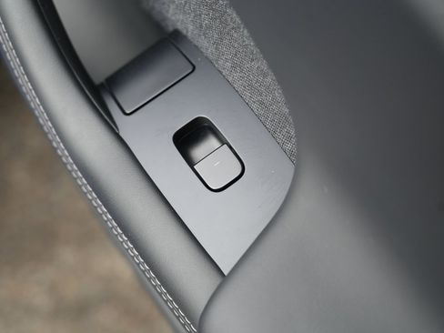 Used 2021 Tesla Model S Long Range image 40