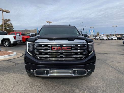 Used 2022 GMC Sierra 1500 Denali image 2