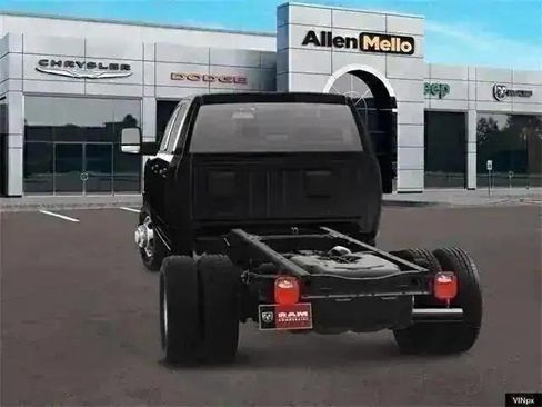 New 2024 RAM 3500 Tradesman image 31