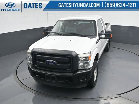 Used 2015 Ford F250 XL w/ Power Equipment Group AWD/4WD image 42