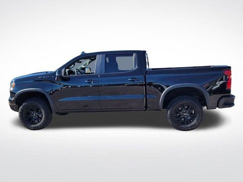 Used 2025 Chevrolet Silverado 1500 ZR2 w/ Technology Package image 6