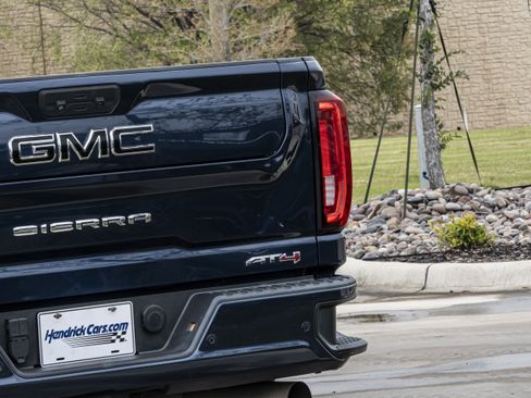 Used 2020 GMC Sierra 3500 AT4 w/ Technology Package image 8