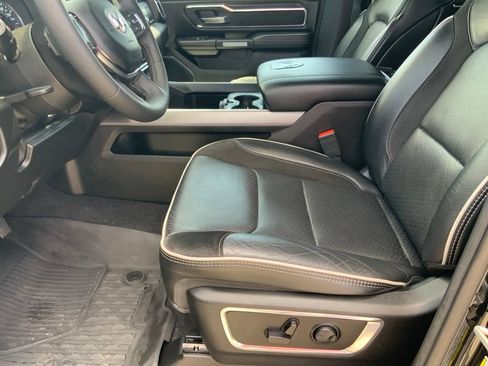 Used 2025 RAM 1500 Laramie w/ Sport Appearance Package AWD/4WD image 14