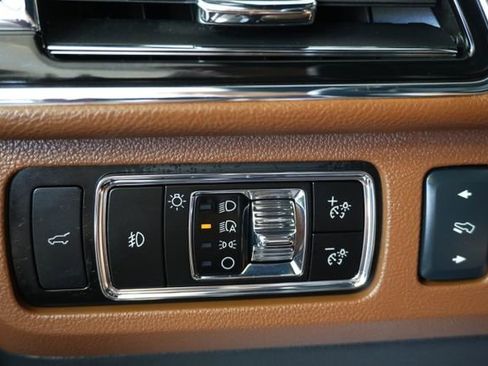 Used 2024 Lincoln Navigator L Reserve AWD/4WD image 22