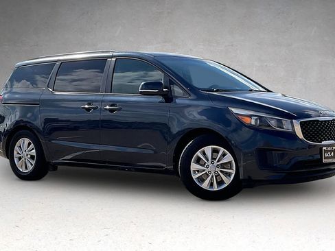 Used 2017 Kia Sedona LX w/ LX Essentials Premium Package FWD image 20