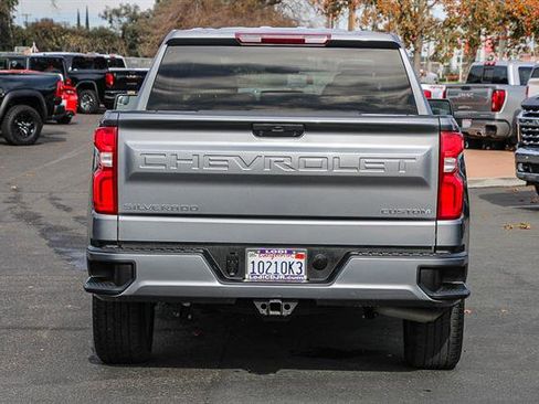 Used 2022 Chevrolet Silverado 1500 Custom image 3
