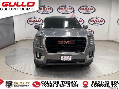 Used 2022 GMC Yukon XL SLE w/ Gmc Pro Safety Plus Package AWD/4WD image 3